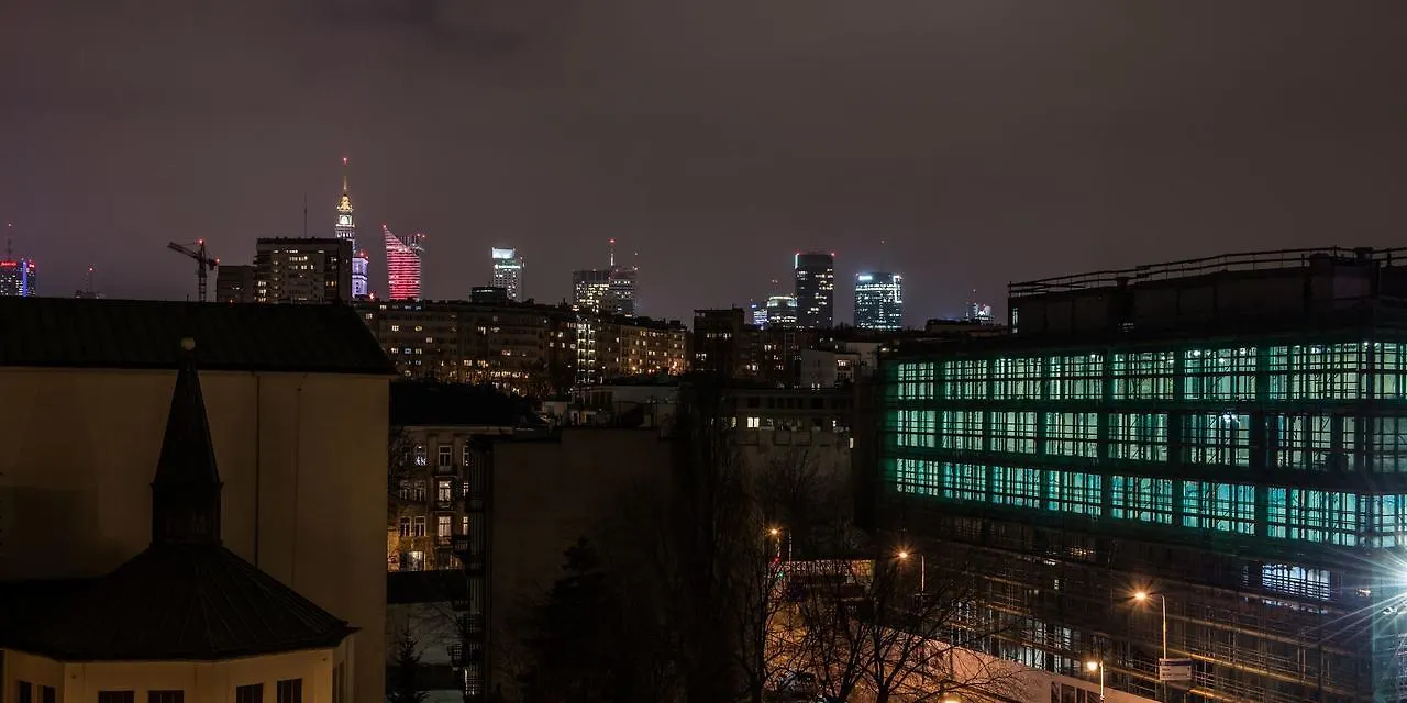 Warsaw River View 0*,
